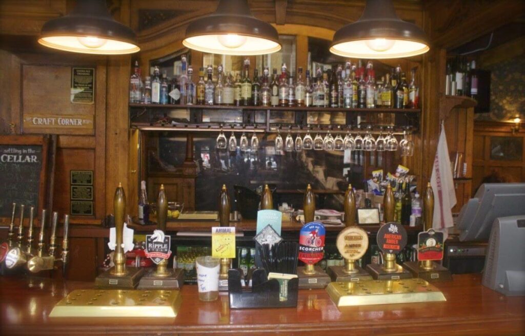 picture of bar
